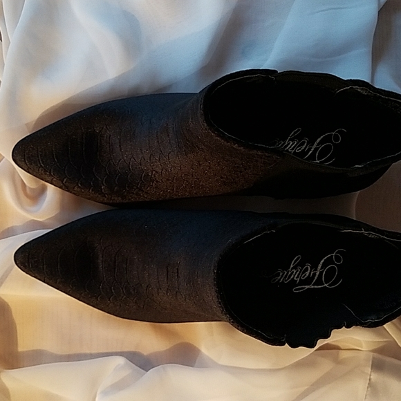 Velvet Snakeskin Boots - Picture 6 of 10